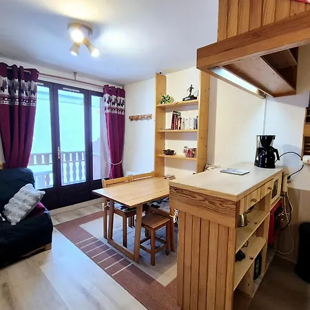 Skis Aux Pieds Le Revard * Montcel (Savoie)